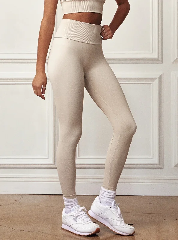 Slightly Flared Design UpLift Leggings - Sand